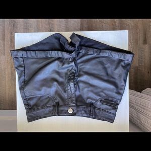 Black (fake) leather shorts